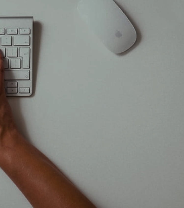 キーボードと腕時計